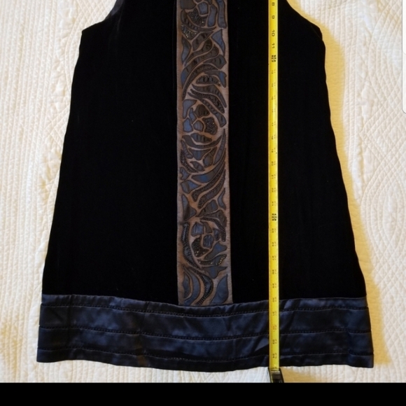 ELEGANT..BCBGMAXAZRIA BLACK DRESS - Picture 8 of 11